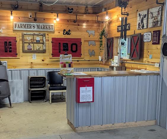 Smith Acres Produce storefront